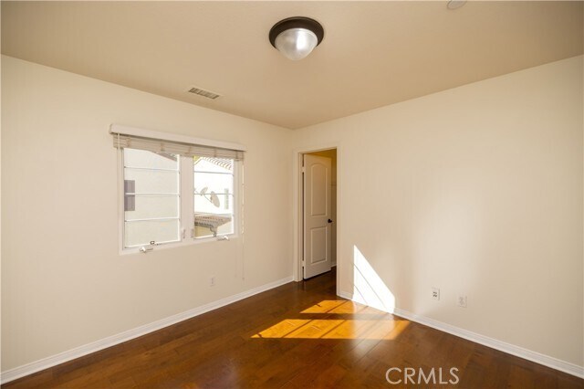 Building Photo - 896 Terrace Ln W