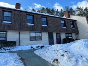 Building Photo - 7 Homestead Ln