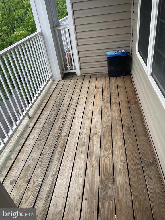 Building Photo - 4950 Brenman Park Dr