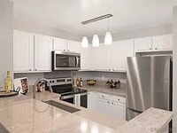 Building Photo - 3440 Lebon Dr