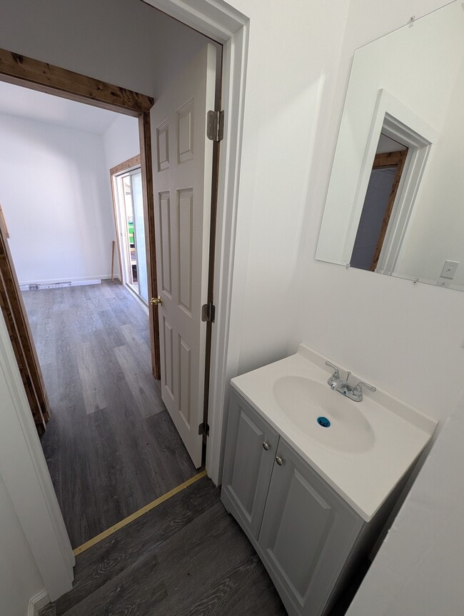 Building Photo - 311 Adams St