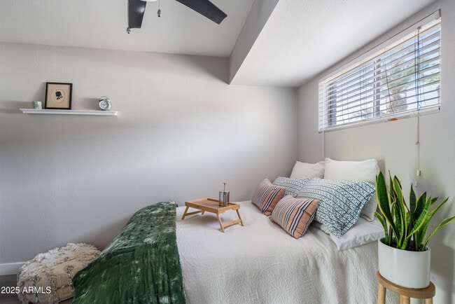 Building Photo - 4025 N 40th St