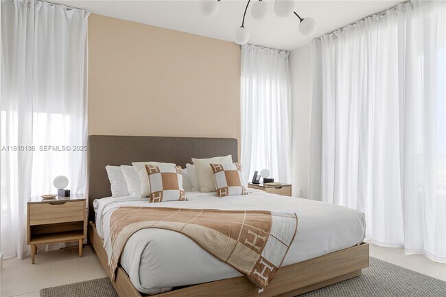 Building Photo - 159 NE 6th St