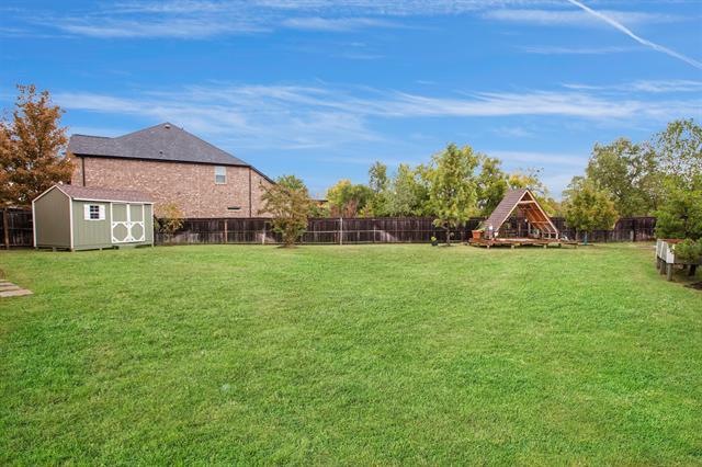 Building Photo - 5601 Fremont Dr