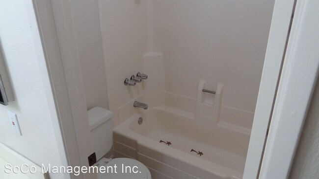 Building Photo - 2 br, 1 bath House - 2265 Bradford Avenue ...