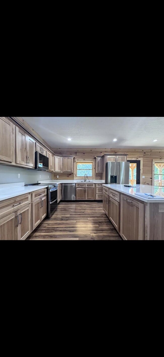 Building Photo - 1339 Hickory Point Dr