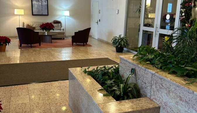 Building Photo - 77 Pond Ave