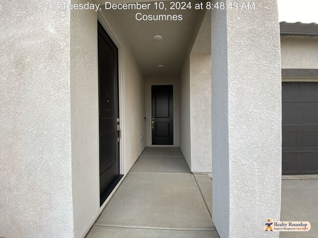 Building Photo - 4197 Crossroads Wy