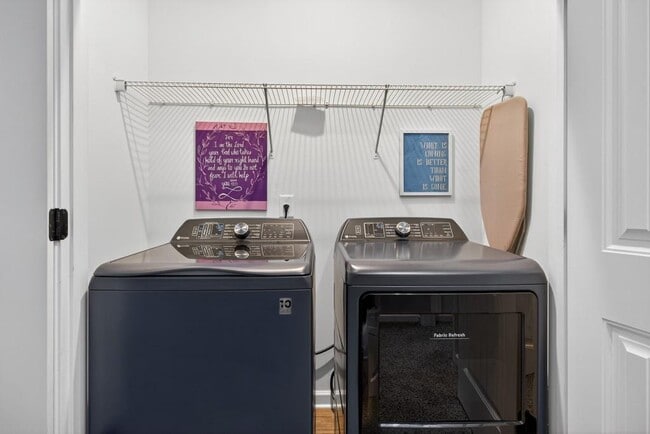 Building Photo - 256 Valley Xing