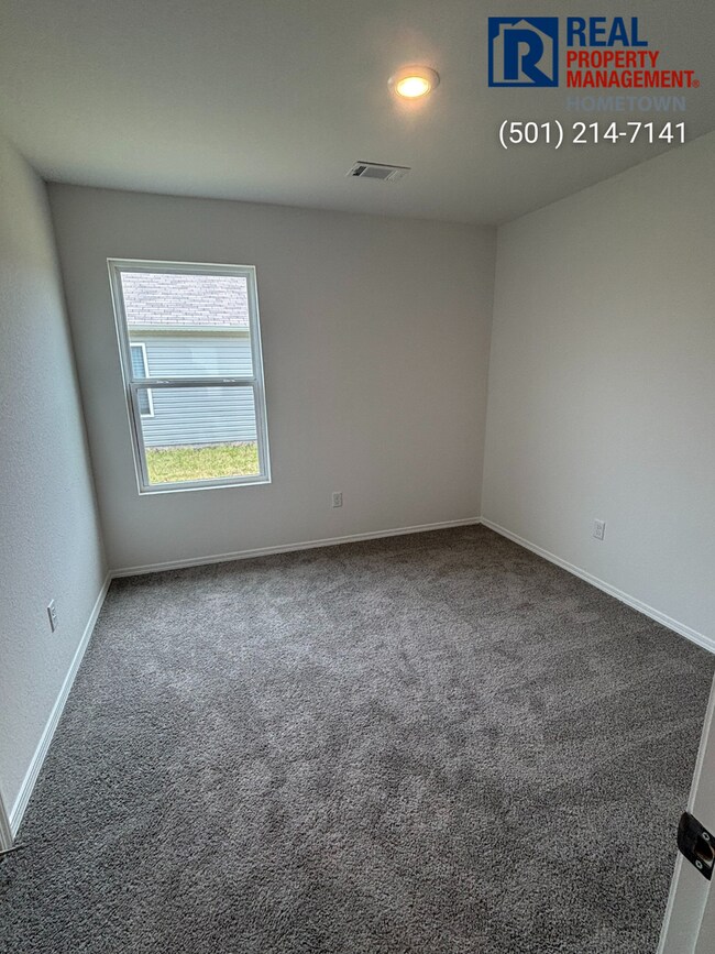 Building Photo - 6049 Croft Ave