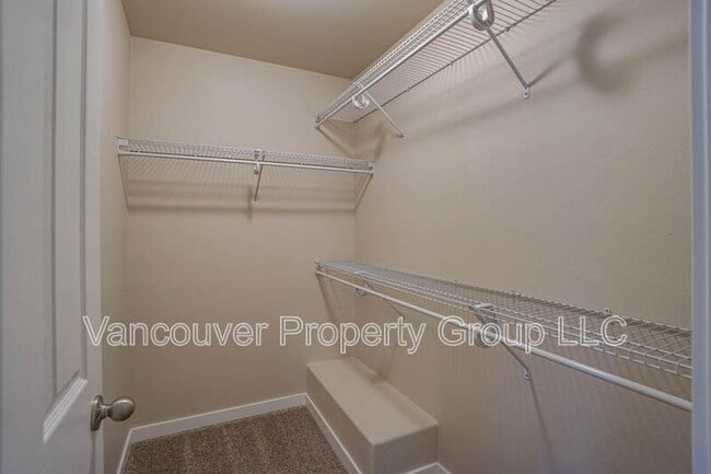 Building Photo - 7428 NE 62nd St