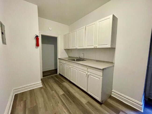 Building Photo - 5301 Palisade Ave