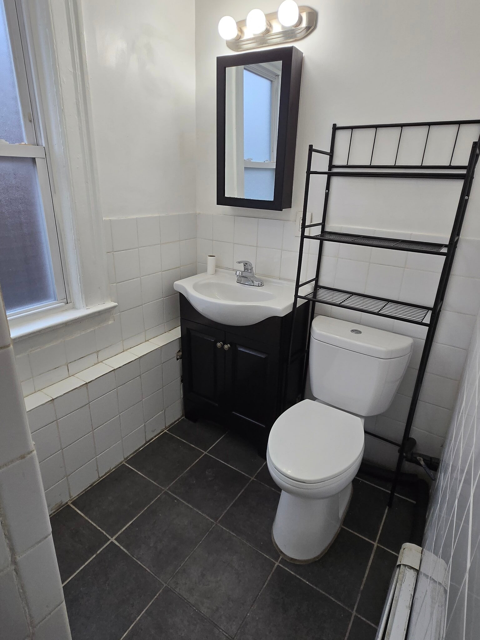 Building Photo - 8 Farley Ave