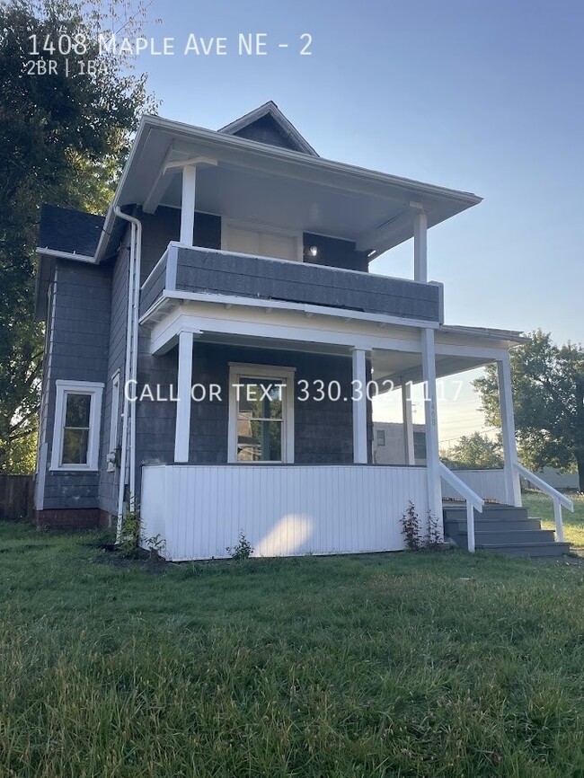 Building Photo - Two bedroom One bathroom second level apar...