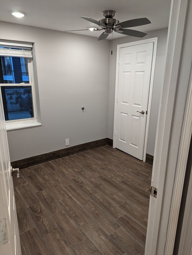 Building Photo - 105 James Agee St