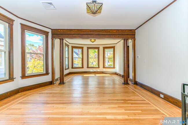 Building Photo - 27 Hubinger St