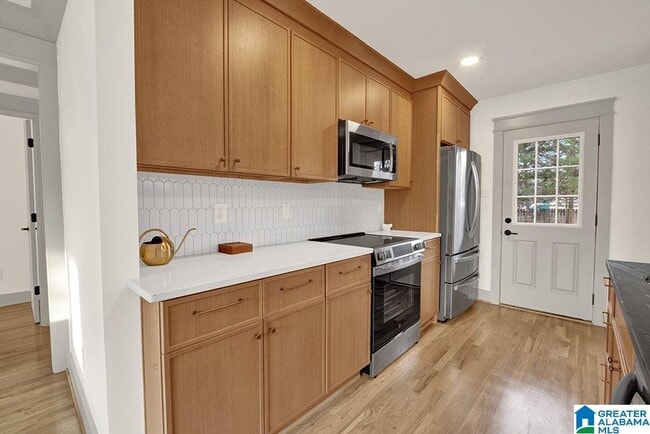 Building Photo - 609 Cobb St