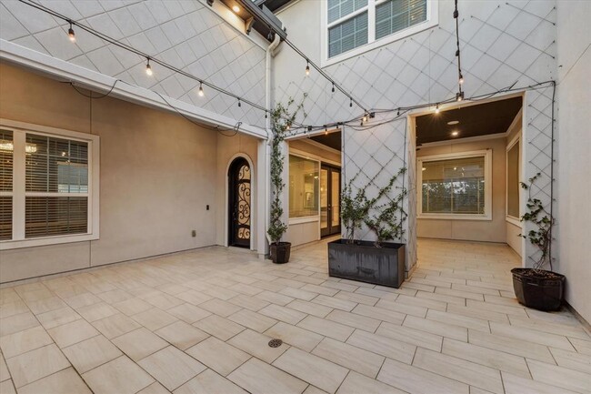 Building Photo - 3954 Kelley Pond Dr