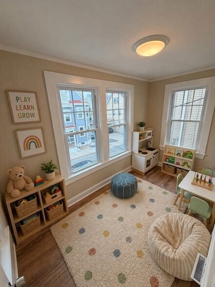 Building Photo - 35 Murray St