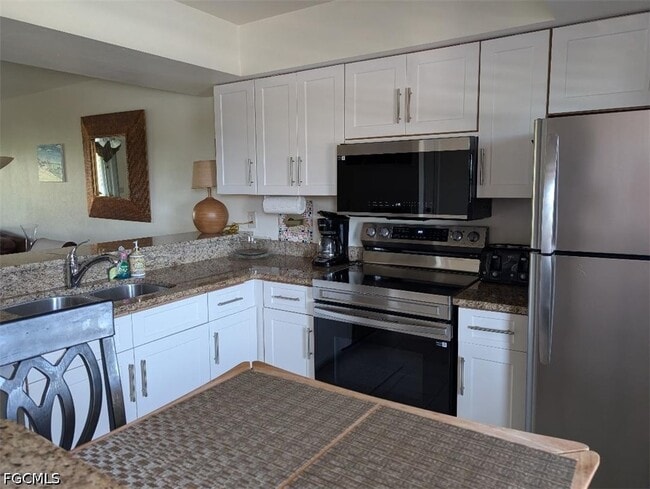 Building Photo - 719 SW 47th Terrace