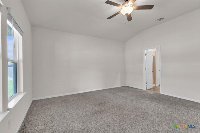 Building Photo - 104 Javans Nest
