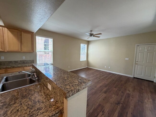Building Photo - 6732 S Gaja