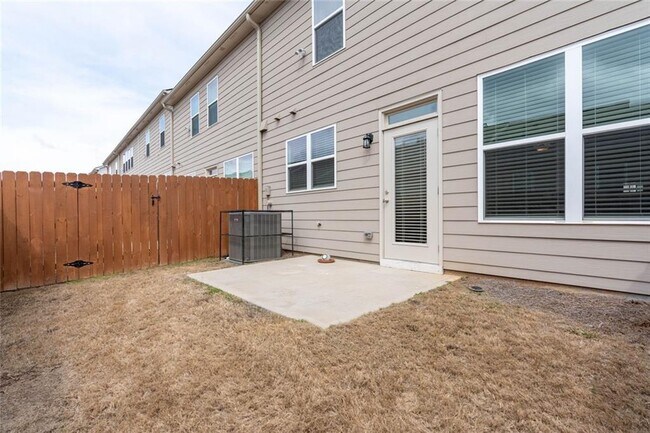 Building Photo - 5316 Radford Loop
