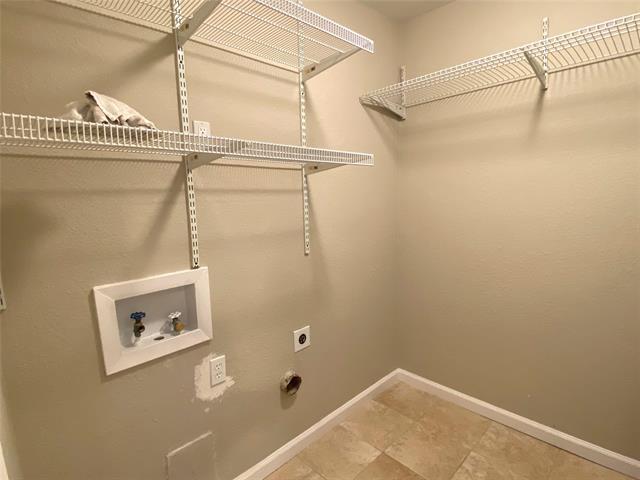 Building Photo - 2704 Winding Creek Dr