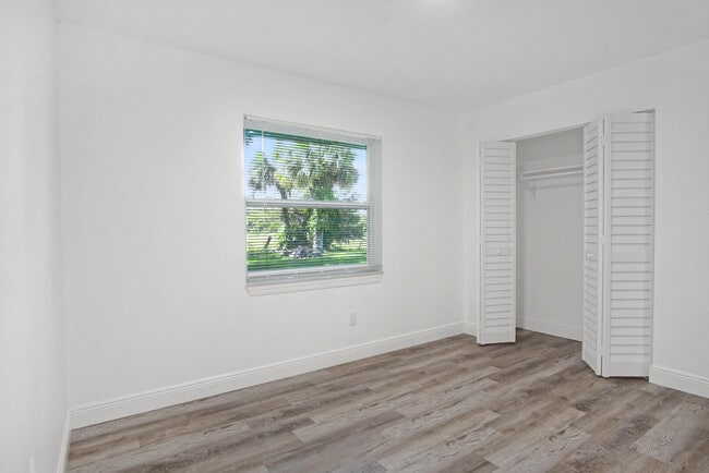 Building Photo - 2111 Jacobs Rd