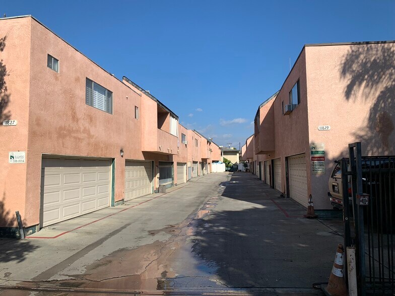 Building Photo - 11827 Ferris Rd