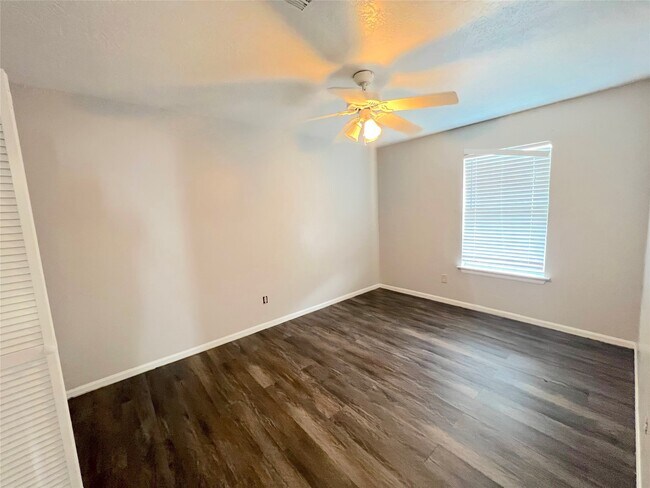 Building Photo - 819 Buckeye Pl