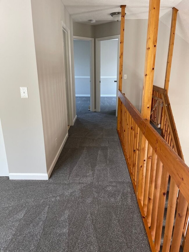 Building Photo - 3 Bed 2 Bath Home North Nashville