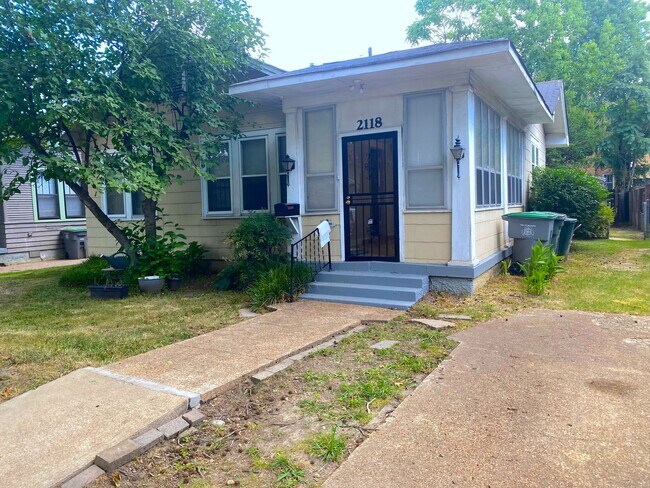 Building Photo - 2118 Washington Ave