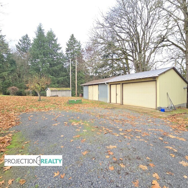 Building Photo - 32535 Coal Creek Rd