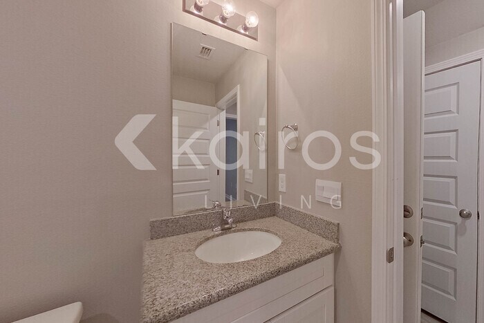 Building Photo - 4690 Malay Cir