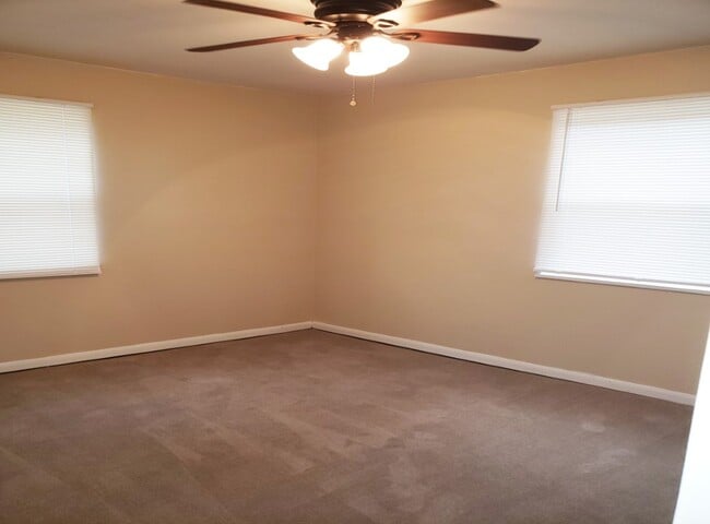 Primary Photo - 2803 Normandy Rd