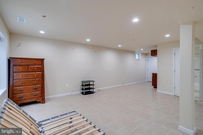 Building Photo - 1236 Frances Pl