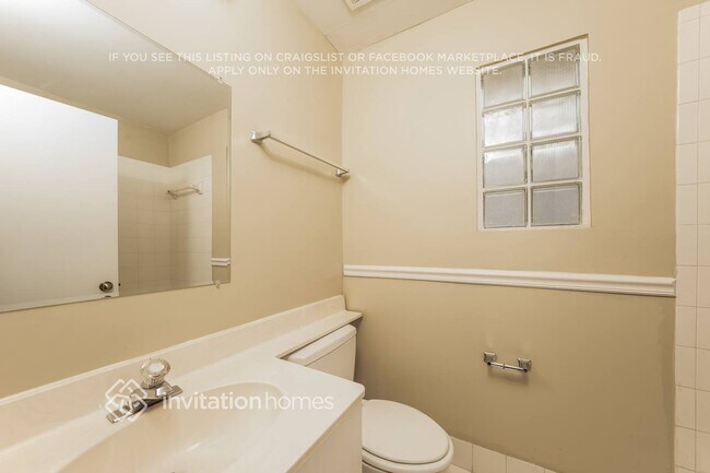Building Photo - 7901 Lakewood Cove Ct