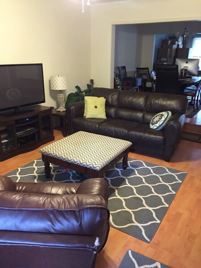 Building Photo - Southall Quarter