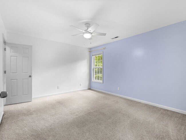 Building Photo - 156 Old Beechtree Ln