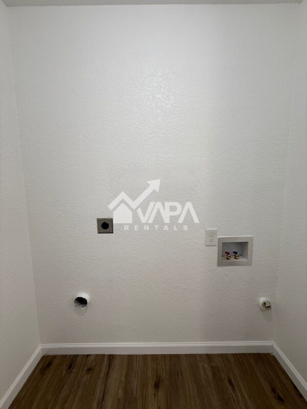 Building Photo - 603 Jamie Sue Dr