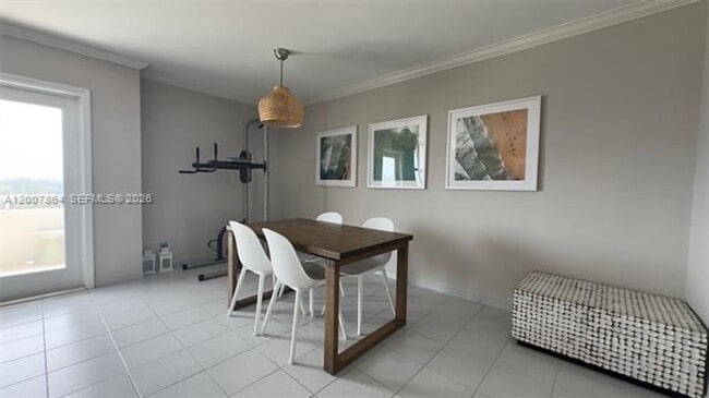 Building Photo - 9225 Collins Ave