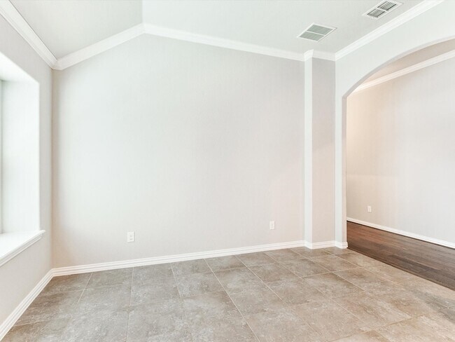 Building Photo - 16609 Spence Park Ln