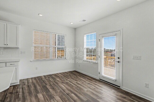 Building Photo - 1706 Heron Ct