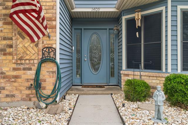 Building Photo - 1409 High Plains Dr