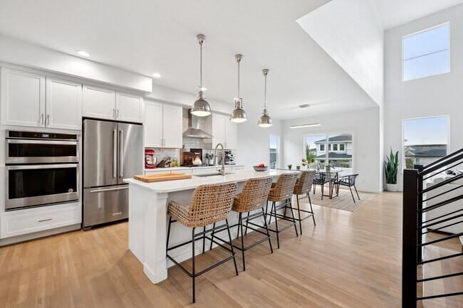 Building Photo - Absolutely Gorgeous Cordera Home