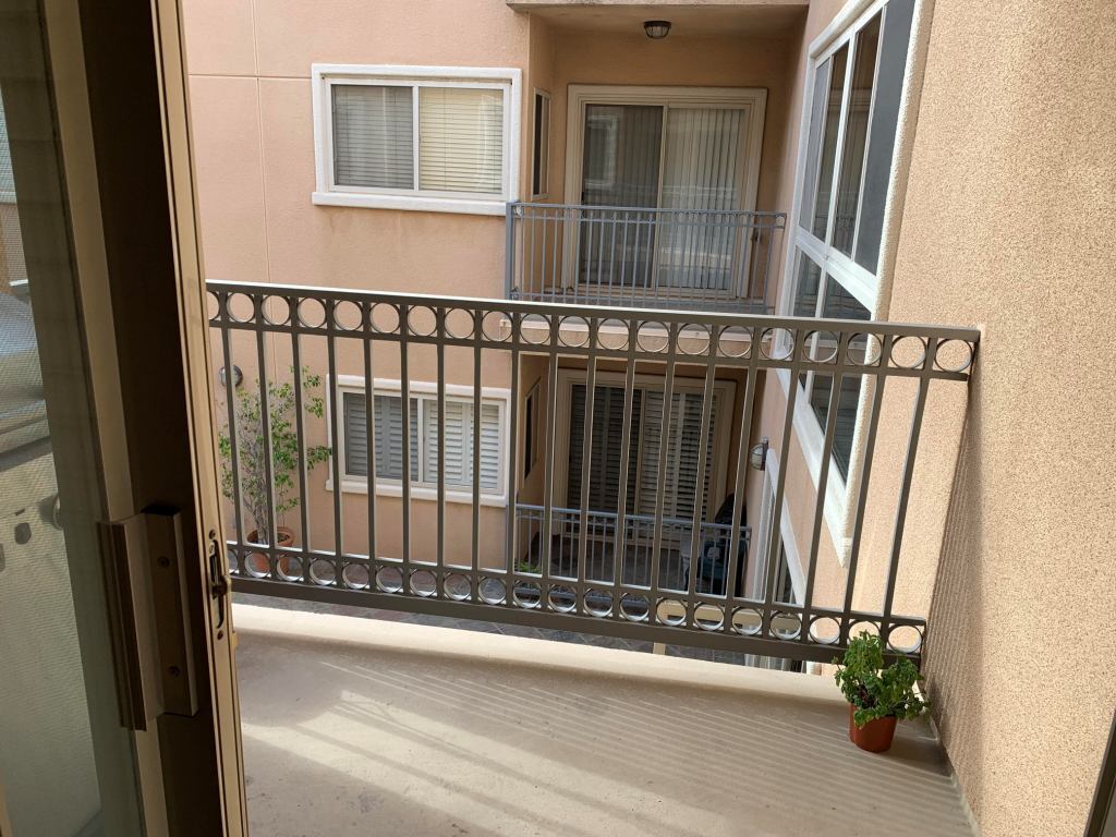 Balcony - 937 12th St