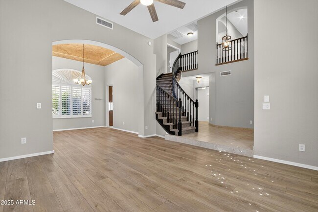 Building Photo - 4302 E Mossman Rd