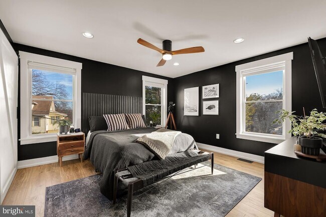 Building Photo - 4240 34th St