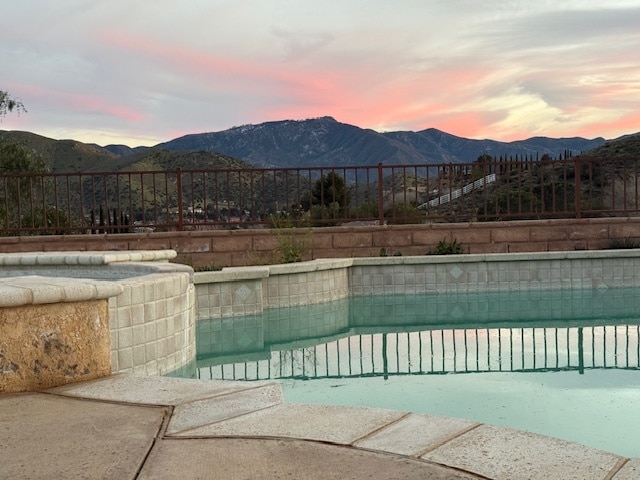 Building Photo - 2640 Bridle Path Dr